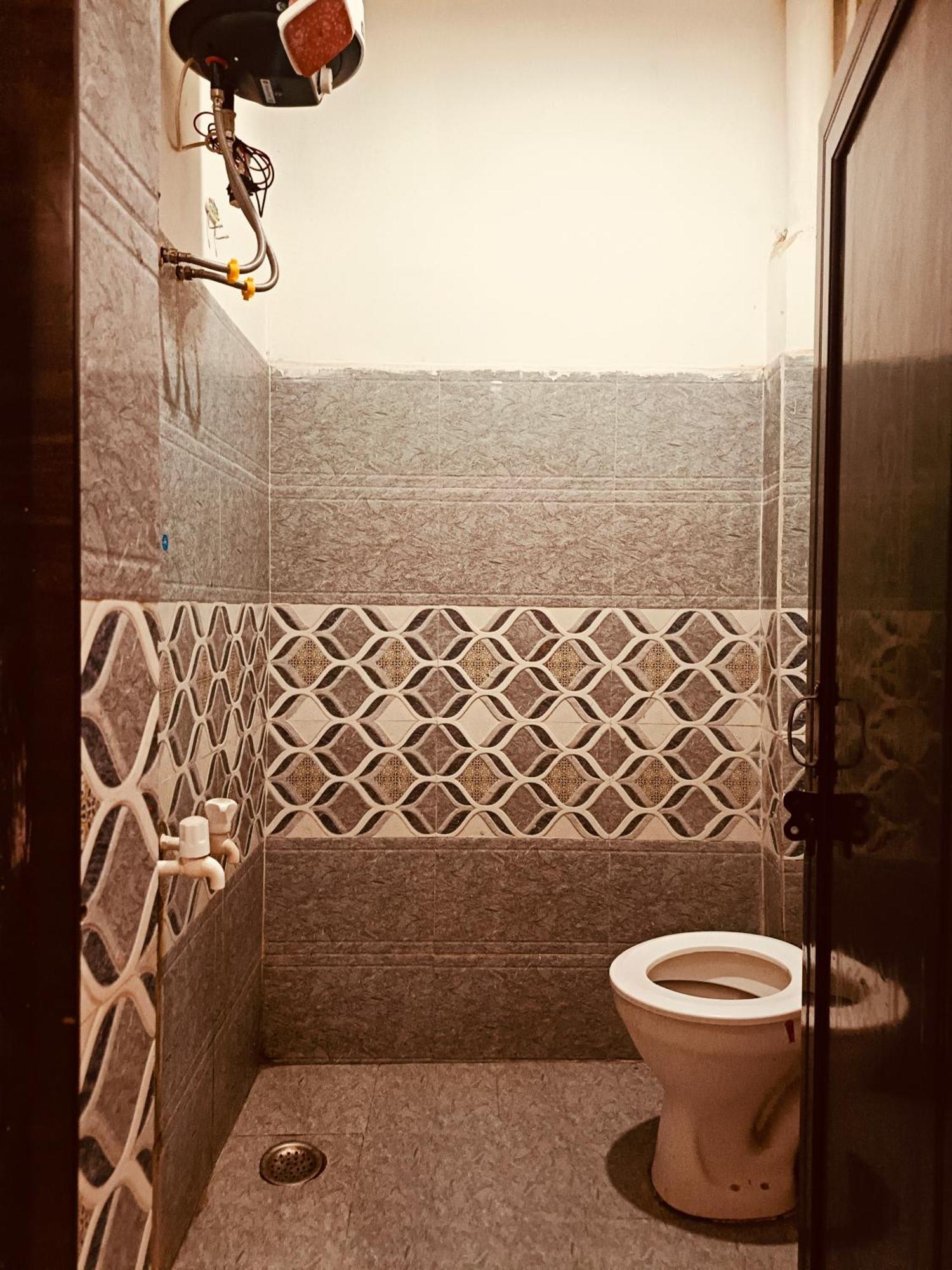 Jay Shree Radhey Home Stay Mathura Zewnętrze zdjęcie